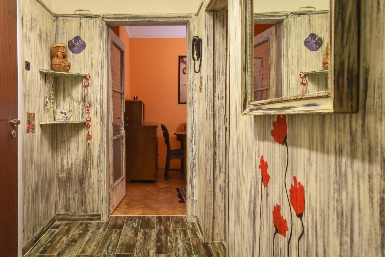 Vintage Spot - Colorful One-Bedroom Apartment By Flat Mаnager Sofia Exterior photo