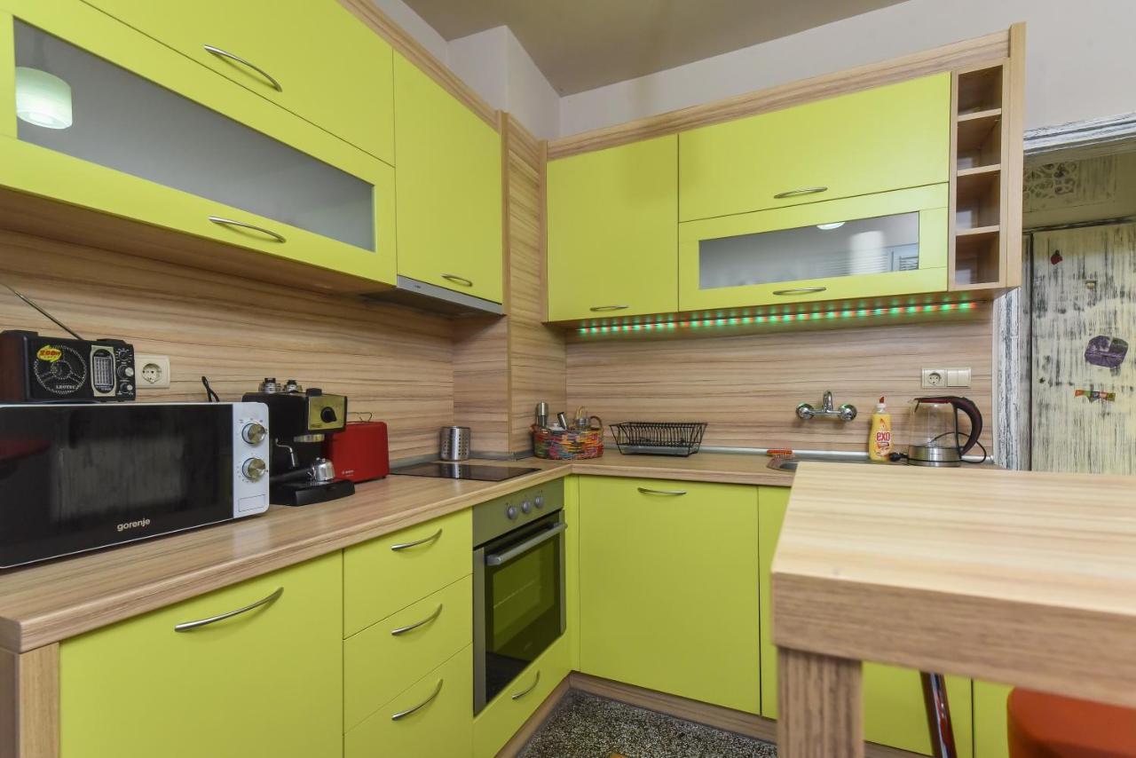 Vintage Spot - Colorful One-Bedroom Apartment By Flat Mаnager Sofia Exterior photo